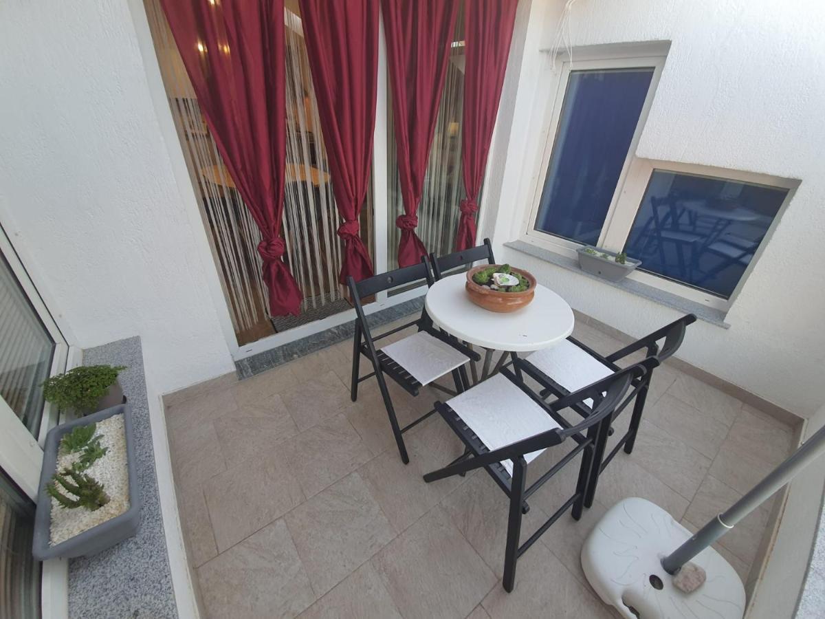 Apartment D Free Parking & Wifi, Walking Distance To Centrum Zara Esterno foto