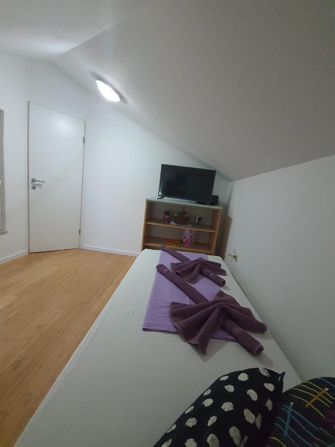 Apartment D Free Parking & Wifi, Walking Distance To Centrum Zara Esterno foto