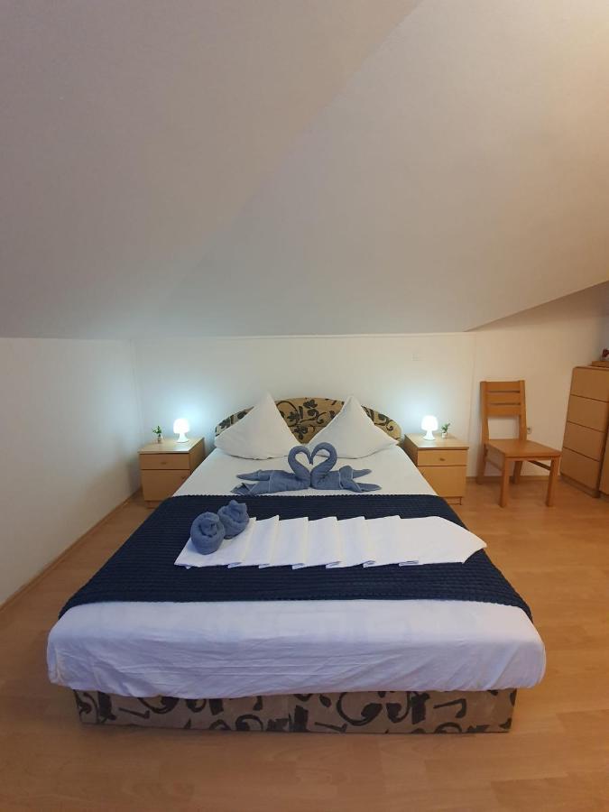 Apartment D Free Parking & Wifi, Walking Distance To Centrum Zara Esterno foto
