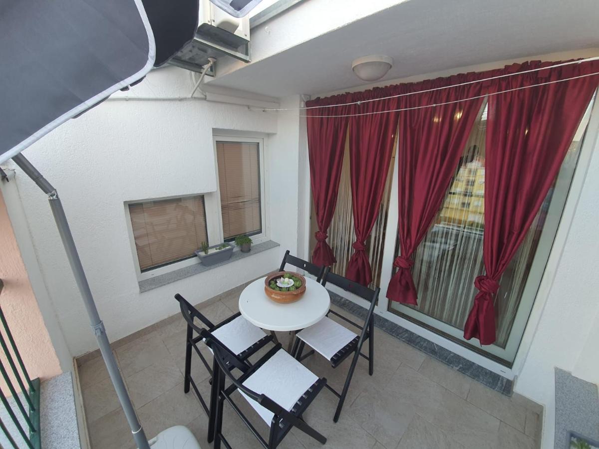 Apartment D Free Parking & Wifi, Walking Distance To Centrum Zara Esterno foto