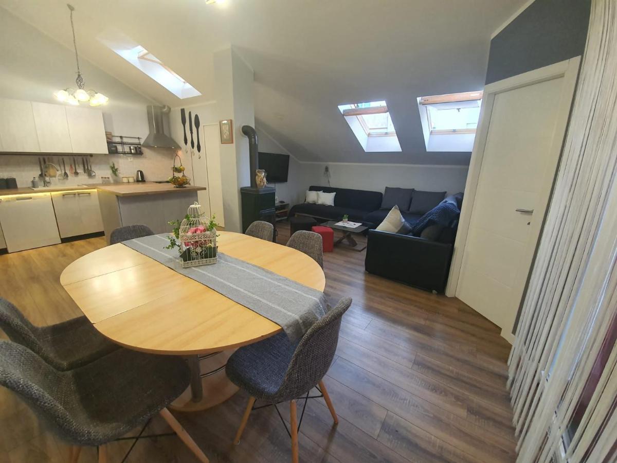 Apartment D Free Parking & Wifi, Walking Distance To Centrum Zara Esterno foto