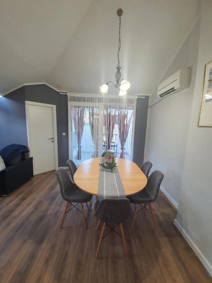 Apartment D Free Parking & Wifi, Walking Distance To Centrum Zara Esterno foto