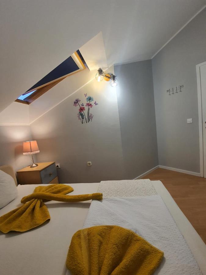Apartment D Free Parking & Wifi, Walking Distance To Centrum Zara Esterno foto